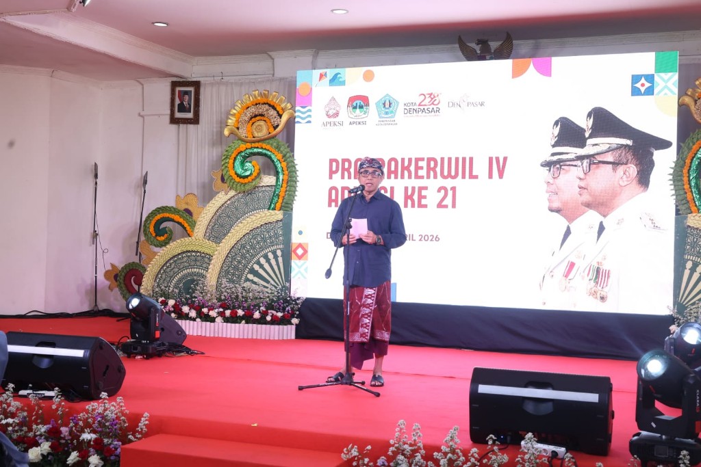 Dokumentasi dari - Dari Pra Rakerkomwil IV Ke-21 APEKSI, Walikota Denpasar Jaya Negara Ajak Perkuat Kolaborasi Untuk Hadapi Semua Tantangan Yang Ada