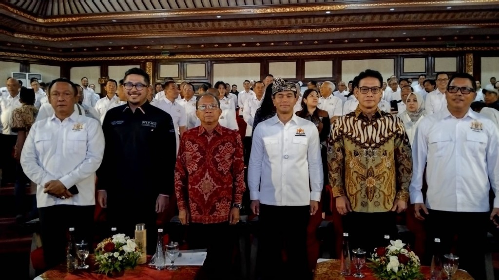 Ariandi Resmi Menakhodai KADIN Bali, Ketum Anindya Minta Dukung Program  Presiden Prabowo: MBG - KDMP