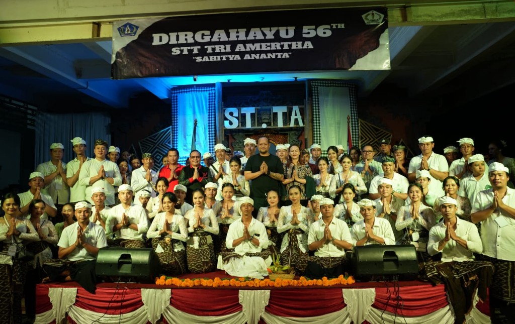 Wabup Bagus Alit Sucipta Tegaskan Dukungan Untuk Generasi Muda di HUT Ke-56 STT. Tri Amerta