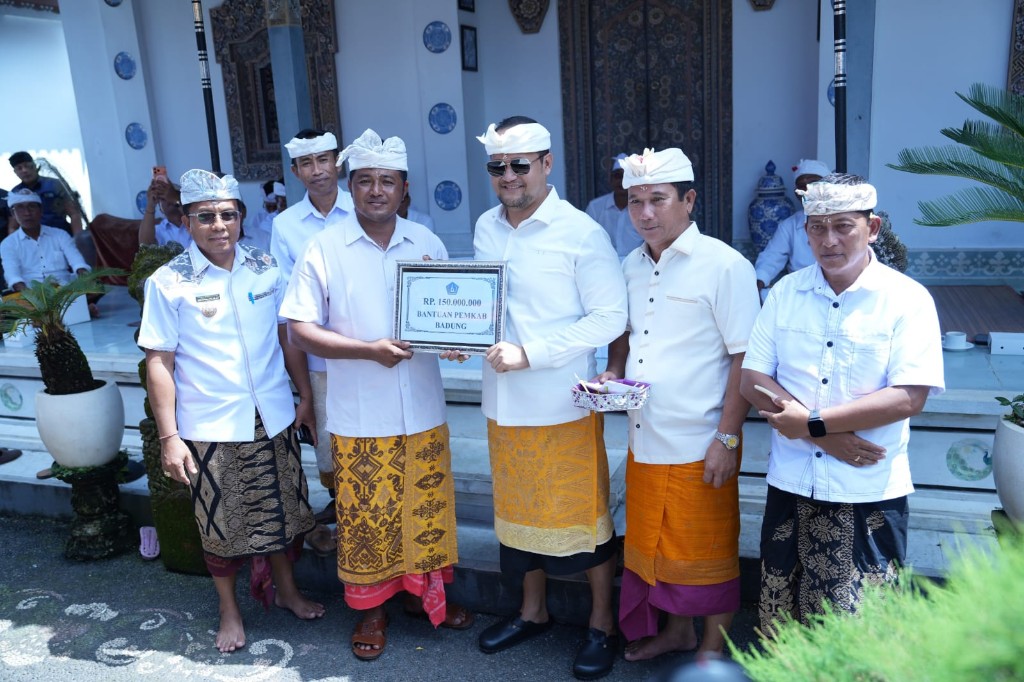 Semangat Gotong Royong Krama Puri Punggul Tuai Apresiasi Wabup Badung