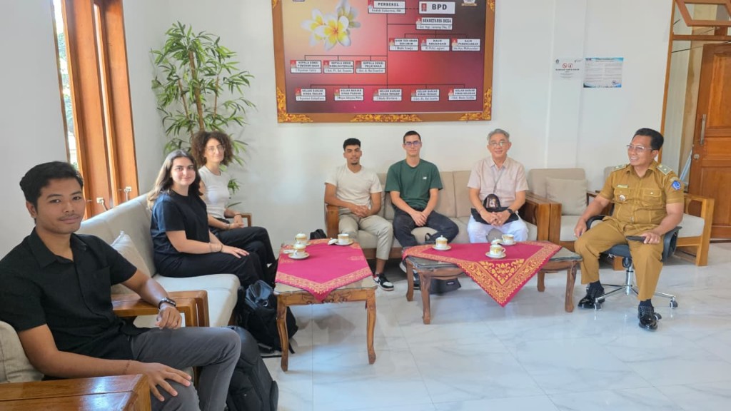 ITB STIKOM Bali Gandeng Mahasiswa Montpellier Prancis Kembangkan Desa Digital di Punggul Badung