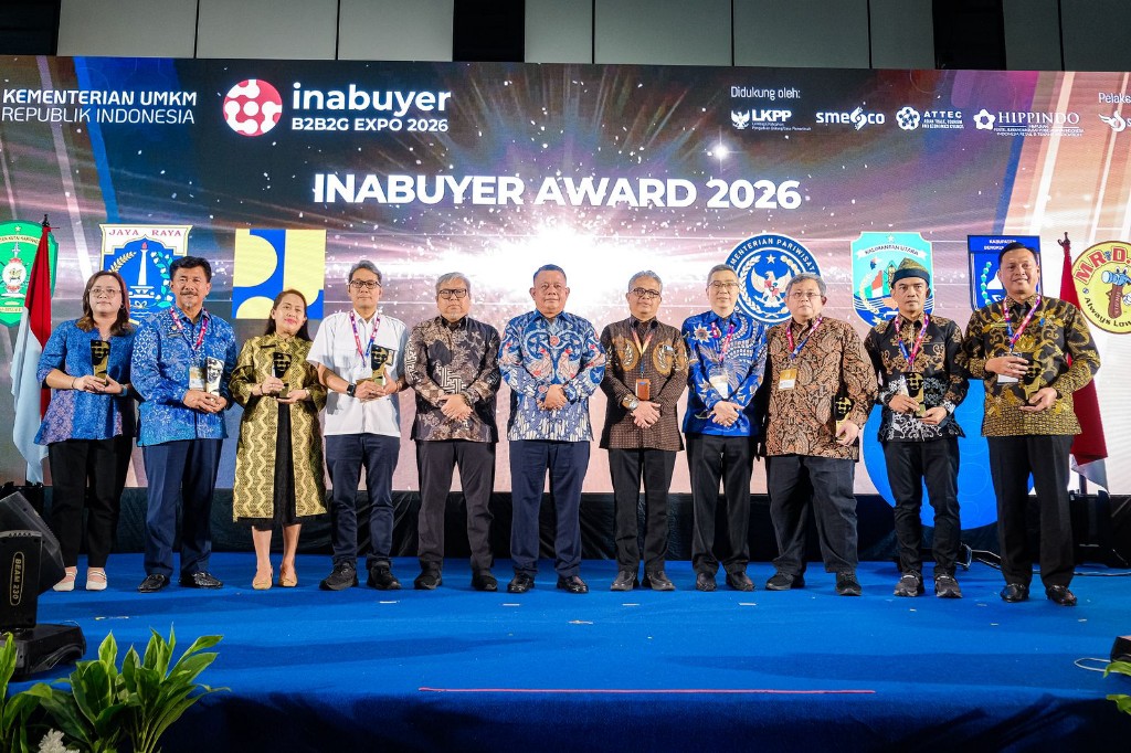 Dorong Ekonomi Rakyat, Kemenpar Raih Penghargaan Belanja UMK Terbesar di Inabuyer Award 2026