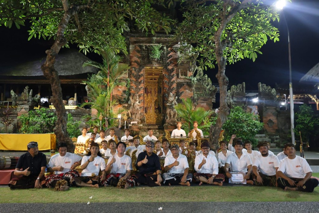 Wawali Arya Wibawa Tinjau Pembinaan Sekaa Telung Barung Duta Denpasar Pada Lomba Tari Barong PKB  XLVII