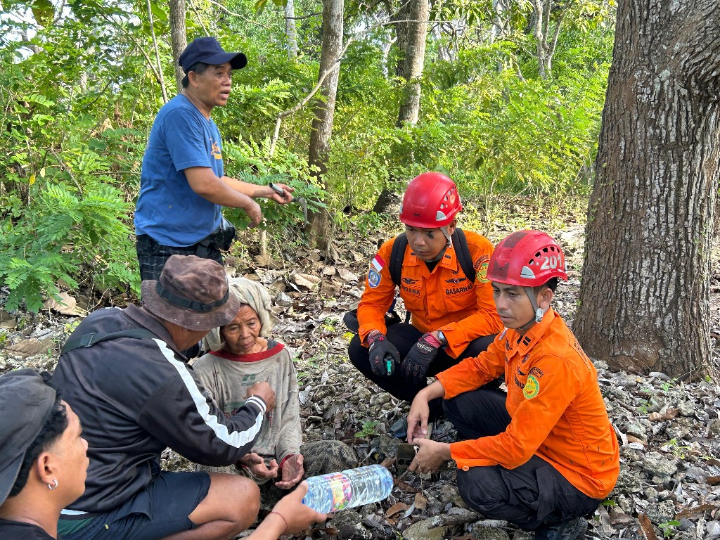 1 Malam Hilang, Lansia Ditemukan Selamat Dalam Keadaan Linglung