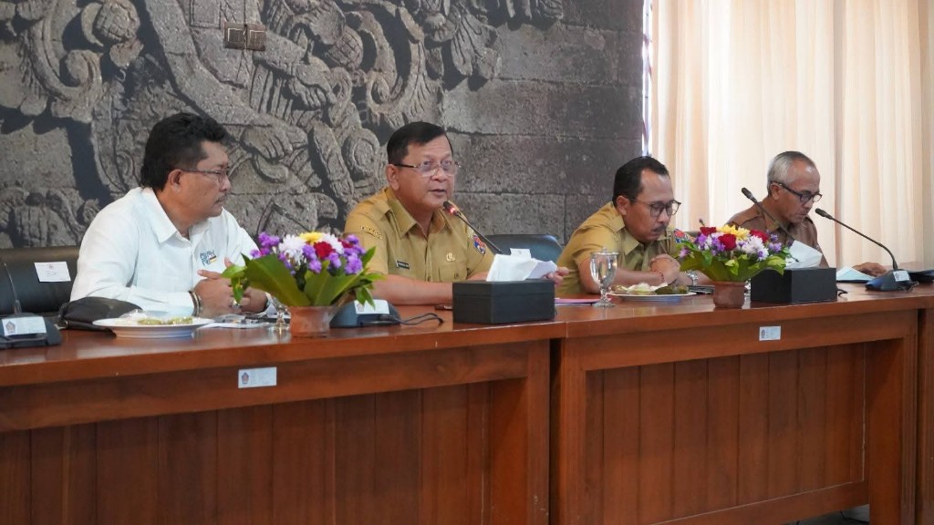 Dokumentasi dari - Bupati Sutjidra : Jadikan Hasil Pemeriksaan BPK Pedoman Tingkatkan Tata Kelola Keuangan