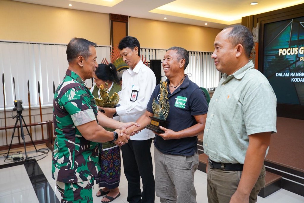 Dokumentasi dari - Kodam IX/Udayana Gelar FGD, Satukan Akademisi dan Praktisi Tangani Sampah Bali