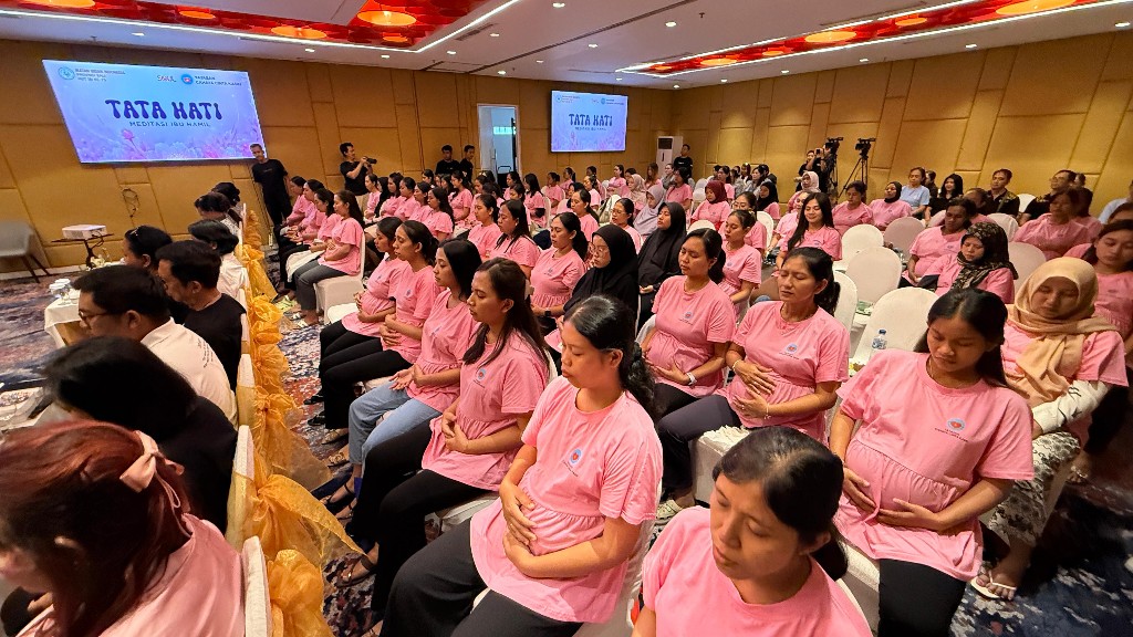 Sejarah Baru MURI: YCCK - IBI Bali Bersama Bunda Arsaningsih Satukan 1.300 Lebih Perserta Meditasi Ibu Hamil, Siapkan Generasi Emas Indonesia 2045 