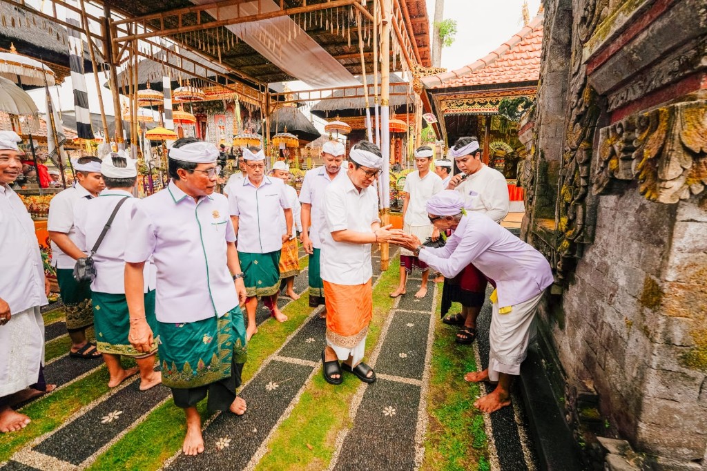 Wakil Ketua III DPRD Badung Sunarta Soroti Kepedulian Pemkab Pulihkan Pura Dalem Gede Abianbase 
