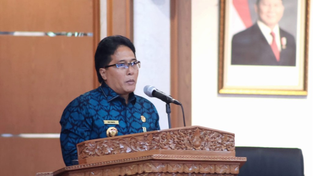 Dokumentasi dari - Wagub Giri Prasta Sampaikan Pendapat Terhadap Raperda Tentang Perubahan atas Perda Pajak dan Retribusi Daerah