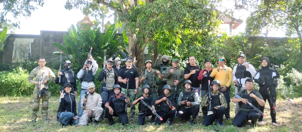 Latihan Menembak Taktis Gabungan Menwa Ugrasena dan ABU Bali Digelar di Gunung Ayu