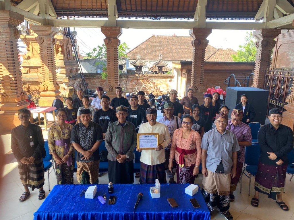 Dukung Gagasan Menteri Agama RI, Prodi Filsafat Hindu UHN Sugriwa Gaungkan Ekoteologi Berbasis AI di Desa Ubung Kaja