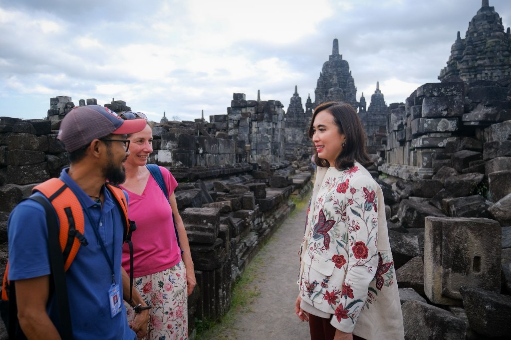 Jelang Libur Sekolah, Menpar Tinjau Prambanan dan Stasiun Tugu, Pastikan Layanan Wisata Prima