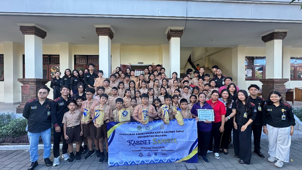 KSE Udayana Ajak Siswa SD Kelola 13 Kg Sampah, Hasilkan Ecobrick untuk Meja Sekolah