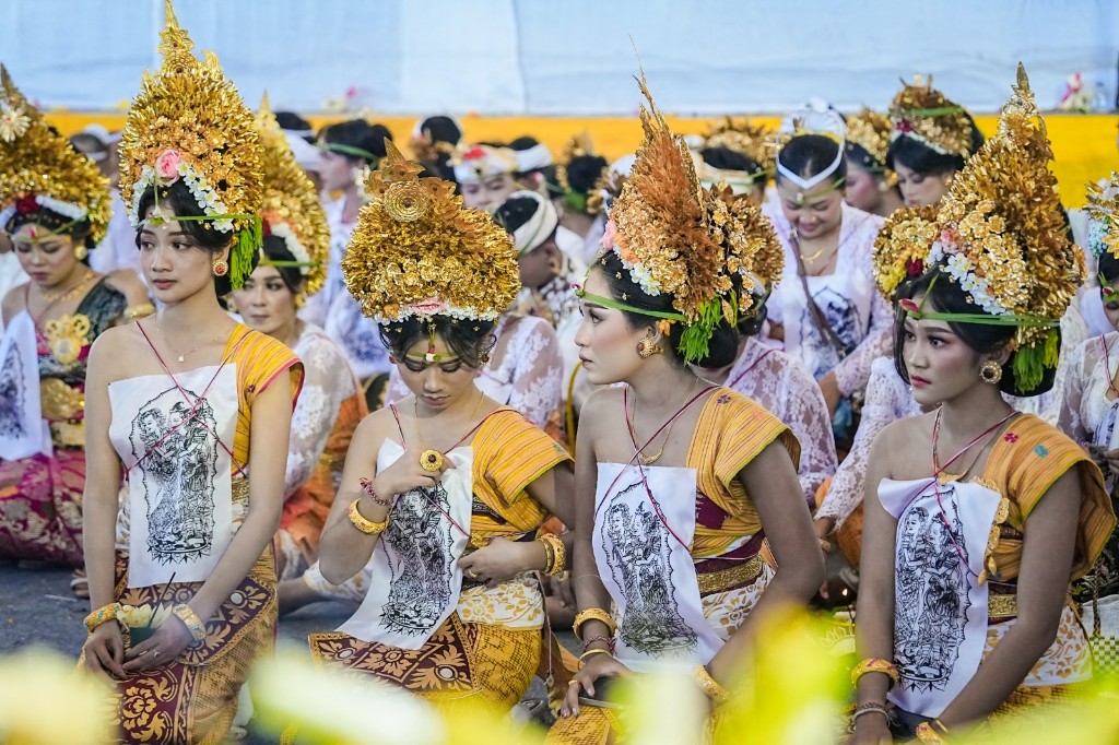 Hadiri Karya Nyawa Wedana Utama, Bupati Adi Arnawa Puji Semangat Ngayah Krama, Hidupkan Spirit Sagilik-Saguluk