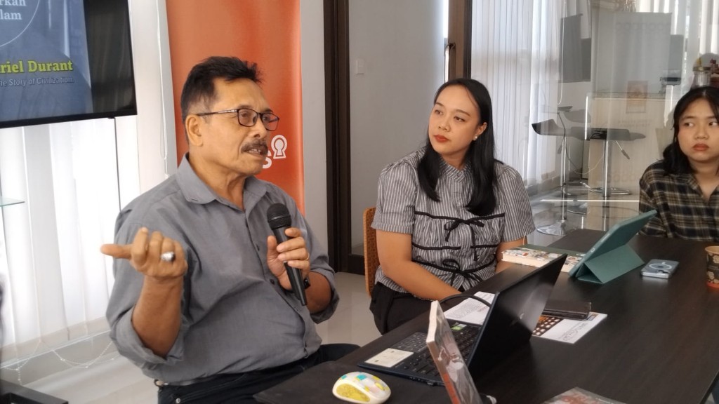 Bedah Buku 'Tri Hita Bencana' Soroti Hilangnya Nalar Kritis dan Ancaman Tersingkirnya Krama Bali di Tanah Sendiri