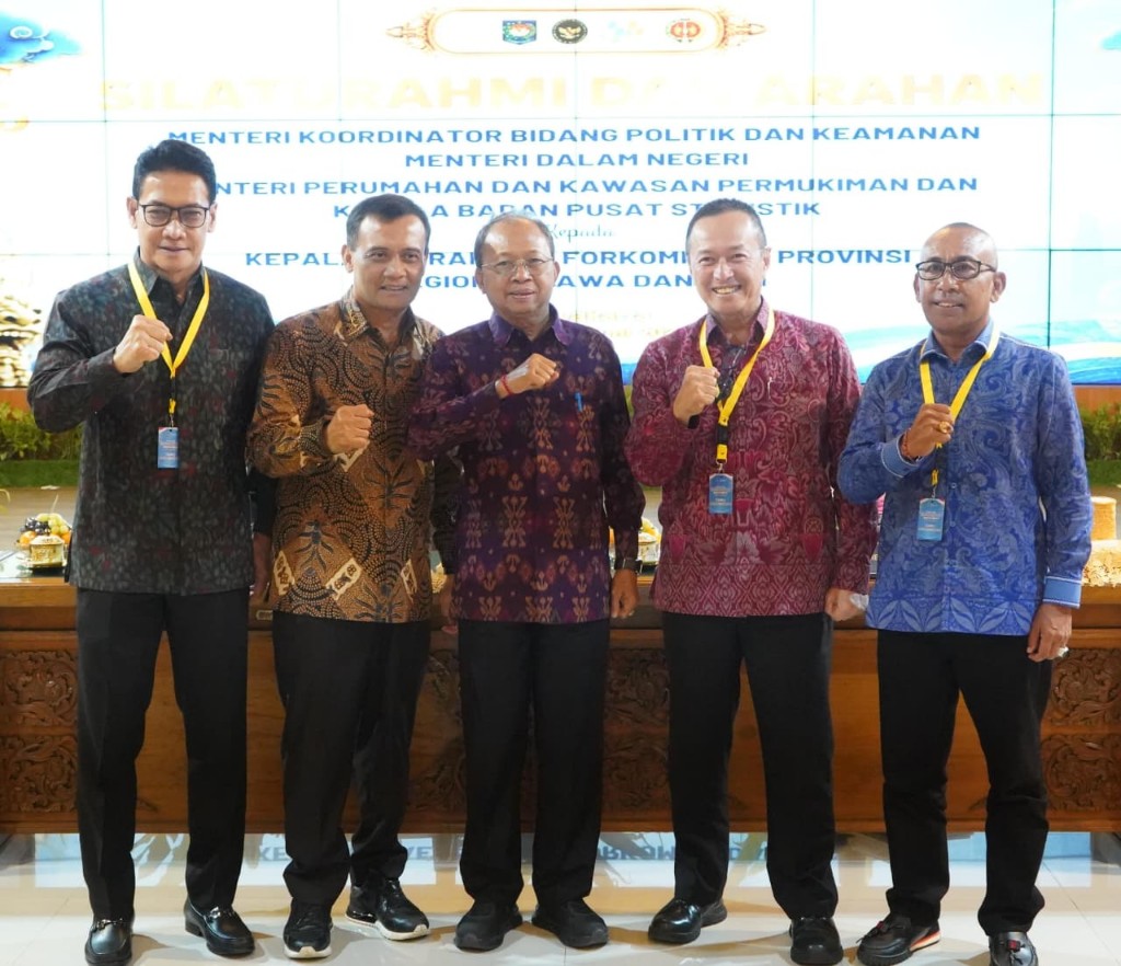 DPRD Puji Bali Raih Penghargaan Penanggulangan Kemiskinan dan Pengendalian Inflasi, Disel Minta Benahi Pelayanan Rumah Sakit