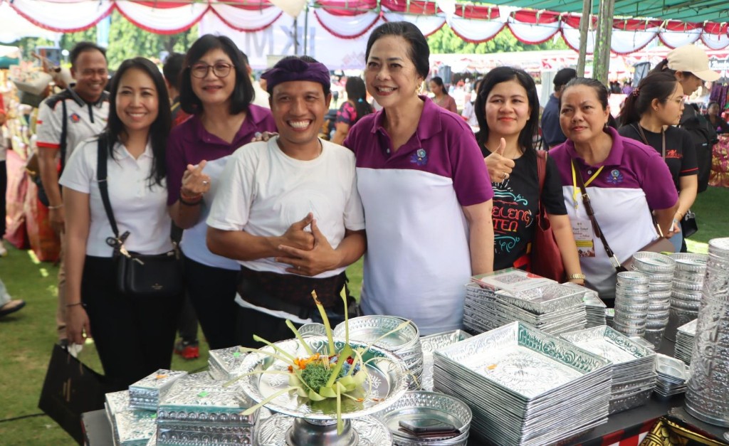 Berlangsung Sehari, Omzet Pasar Rakyat "Berbelanja dan Berbagi" di Buleleng Tembus Rp700 Juta