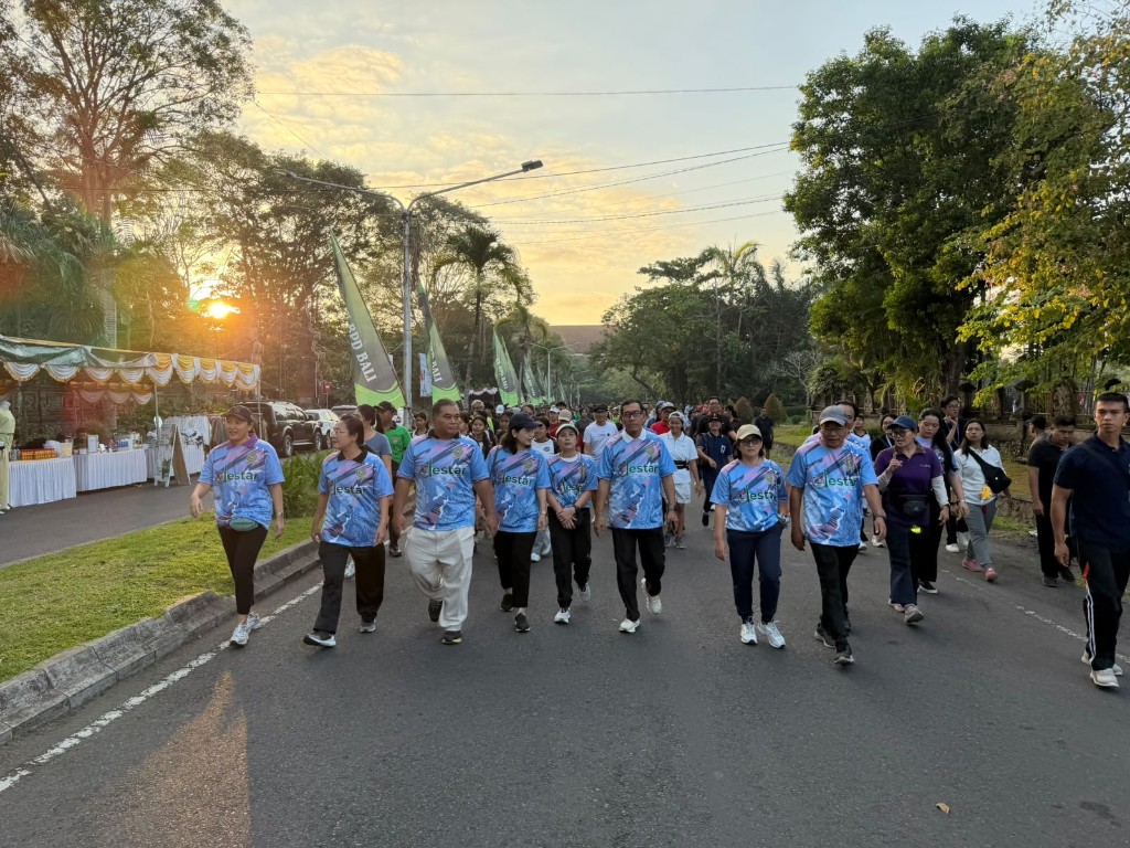 Sekda Kota Denpasar Hadiri Smoke-Free Fun Walk 2026, Perkuat Program Denpasar Sehat Tanpa Asap Rokok (DESTAR)