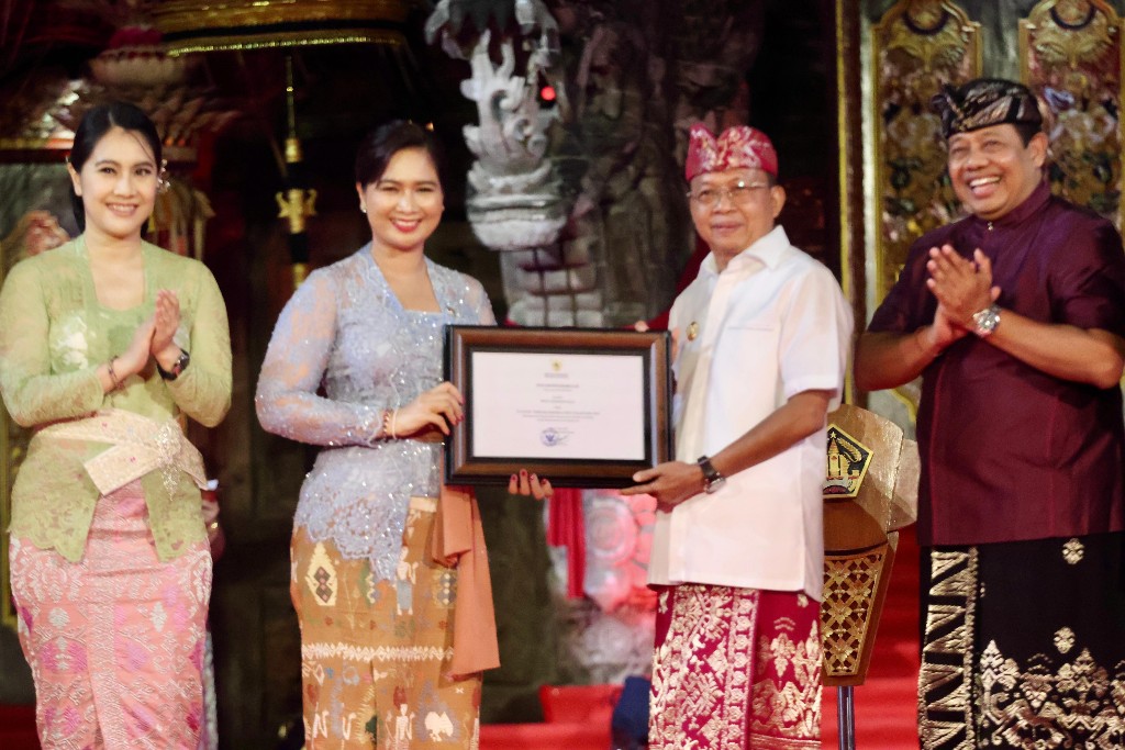 Dokumentasi dari - Gubernur Koster Resmi Buka PKB XLVIII, Diikuti 23 Ribu Seniman dan Ratusan Sekaa, IKM/UMKM Digratiskan 
