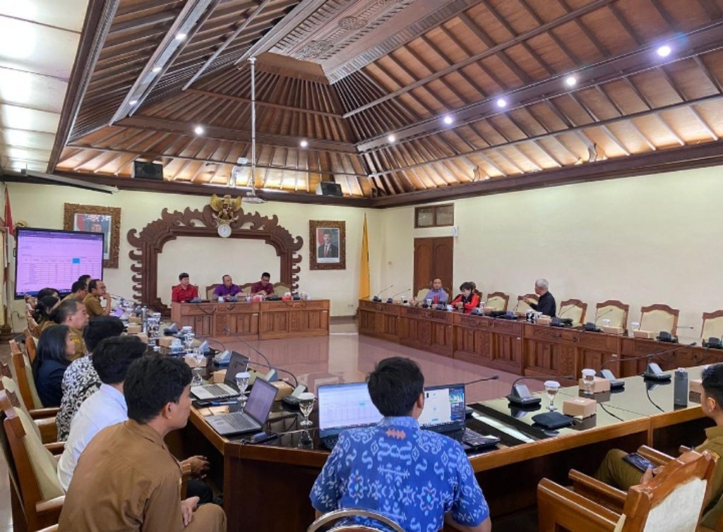 DPRD Bali Bahas SPMB 2026 Sempurnakan Sistem; Fenomena Masyarakat Minta Bantuan kepada Anggota Dewan - Gubernur