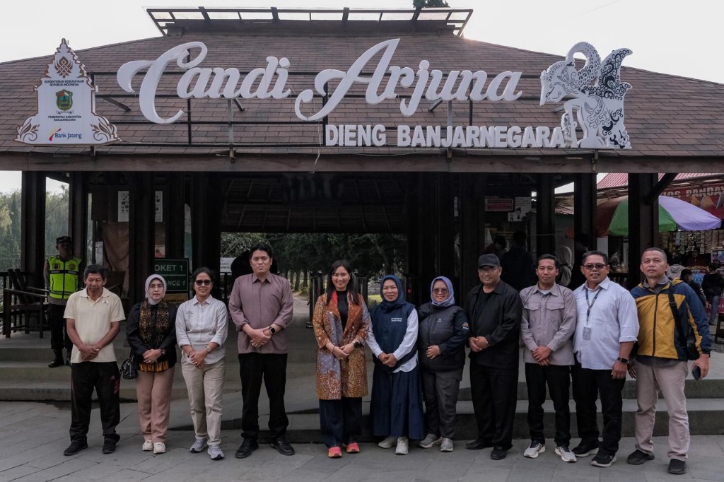 Jelang Libur Sekolah, Wamenpar Minta Pelaku Wisata Dieng Perkuat Layanan dan Keselamatan