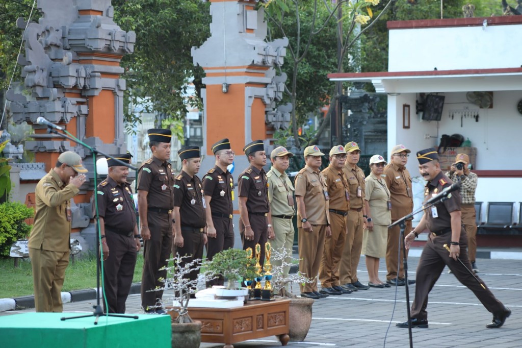 Dokumentasi dari - Perkuat Sinergi, Digelar Apel Kejaksaan Negeri Buleleng dan Dinas Pertanian, Ketahanan Pangan, dan Perikanan Kabupaten Buleleng