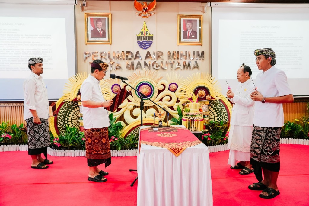Lantik Direktur Umum Baru, Bupati Badung Dorong Perumda Tirta Mangutama Perkuat Inovasi dan Ketersediaan Air Bersih