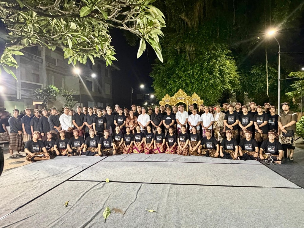 Bupati Adi Arnawa Tinjau Gladi Bersih Duta Badung, Optimistis Angklung Kebyar Bersinar di PKB 2026
