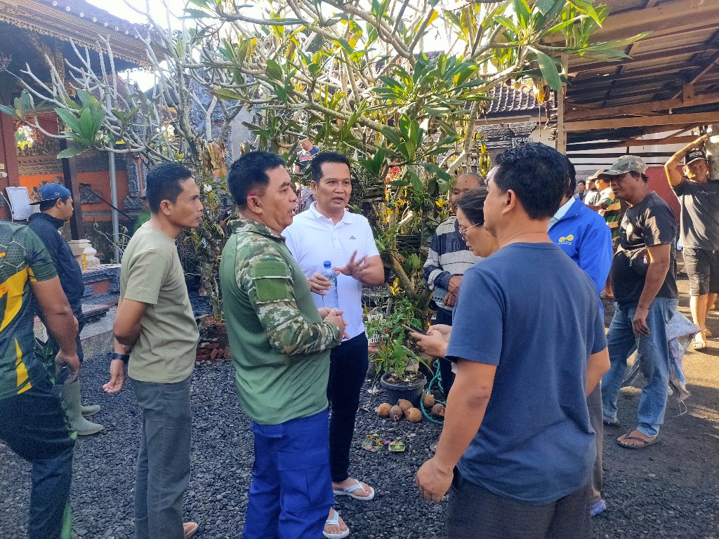 Bupati Kembang Sambangi Korban Kebakaran di Pekutatan, Pastikan Bantuan Segera Disalurkan