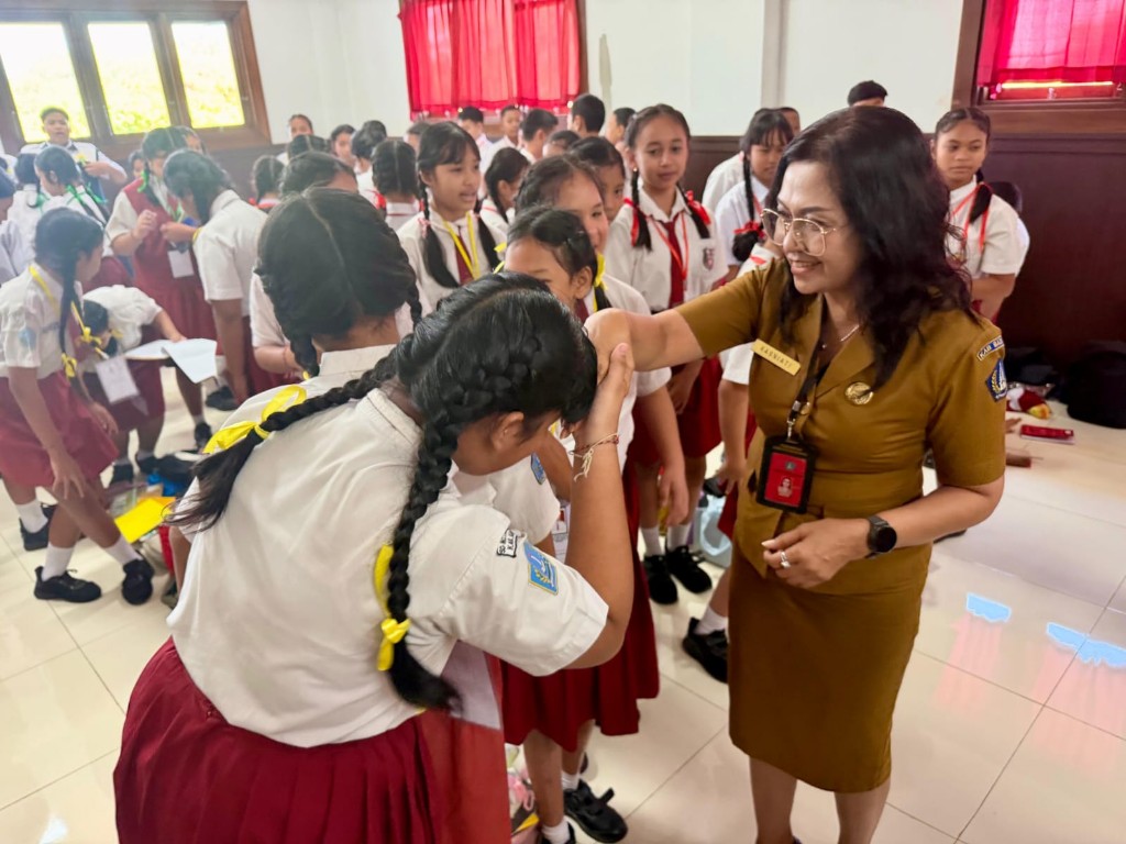 MPLS SMPN 3 Kuta, Bunda Anti Narkoba Badung Tanamkan Kesadaran Bahaya Narkoba Sejak Dini