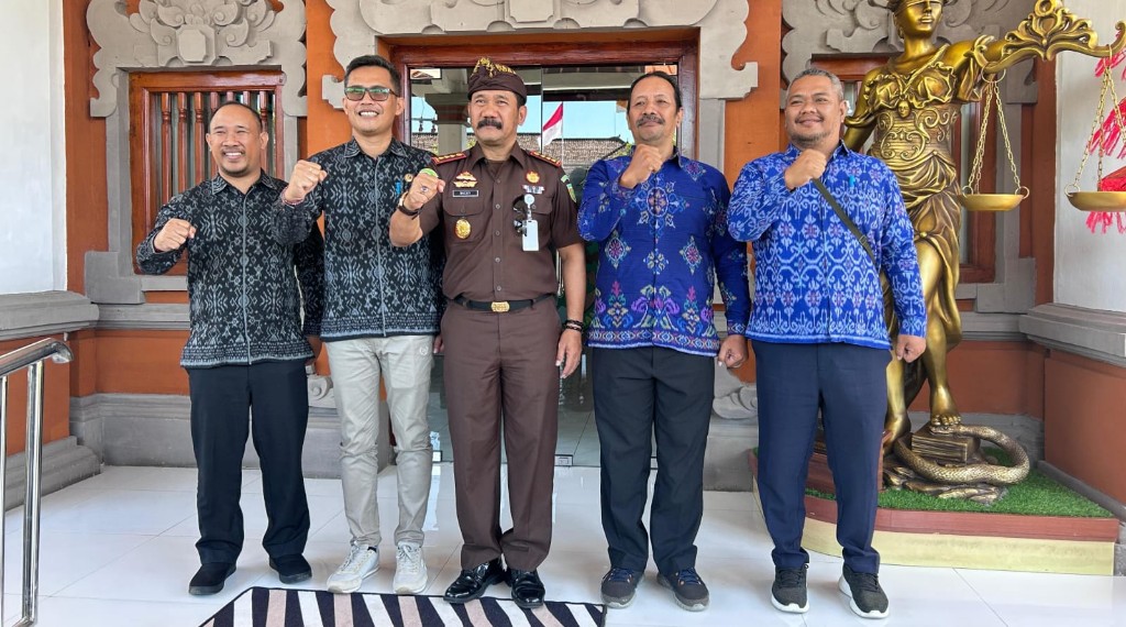 Dokumentasi dari - Perkuat Penegakan Hukum, Bawaslu Buleleng Sinergi Dengan Kejari