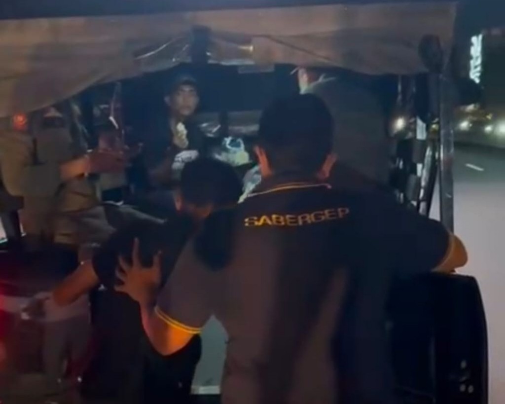 Satpol PP Denpasar Gelar SABERGEP, Tertibkan Pedagang Asongan di Sejumlah Traffic Light