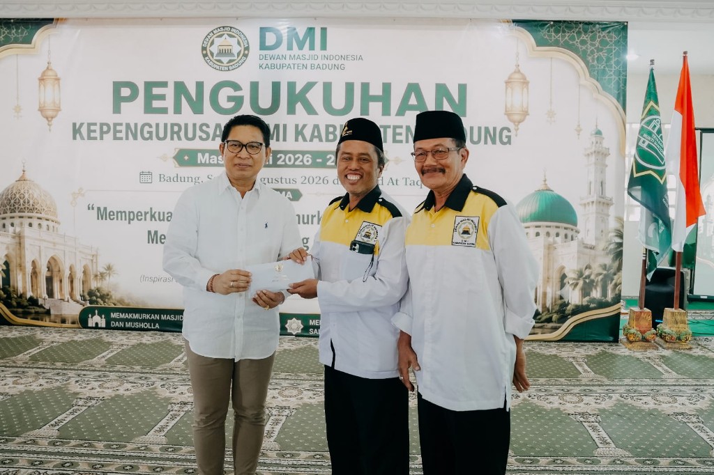 Bupati Adi Arnawa Hadiri Pengukuhan DMI Badung, Ajak Masjid Jadi Pusat Kerukunan dan Pemberdayaan Umat