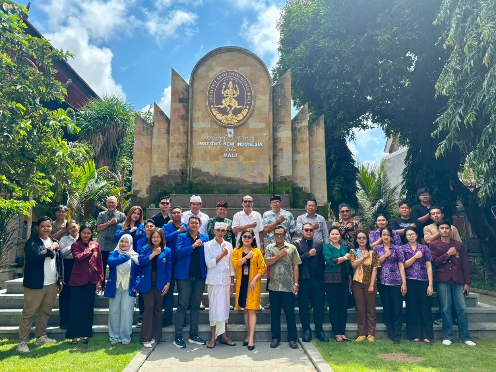 FGD Penelitian ISI Bali Menggali Nilai-Nilai Karakter Kearifan Lokal untuk Pengembangan Drama Tari Berbahasa Inggris