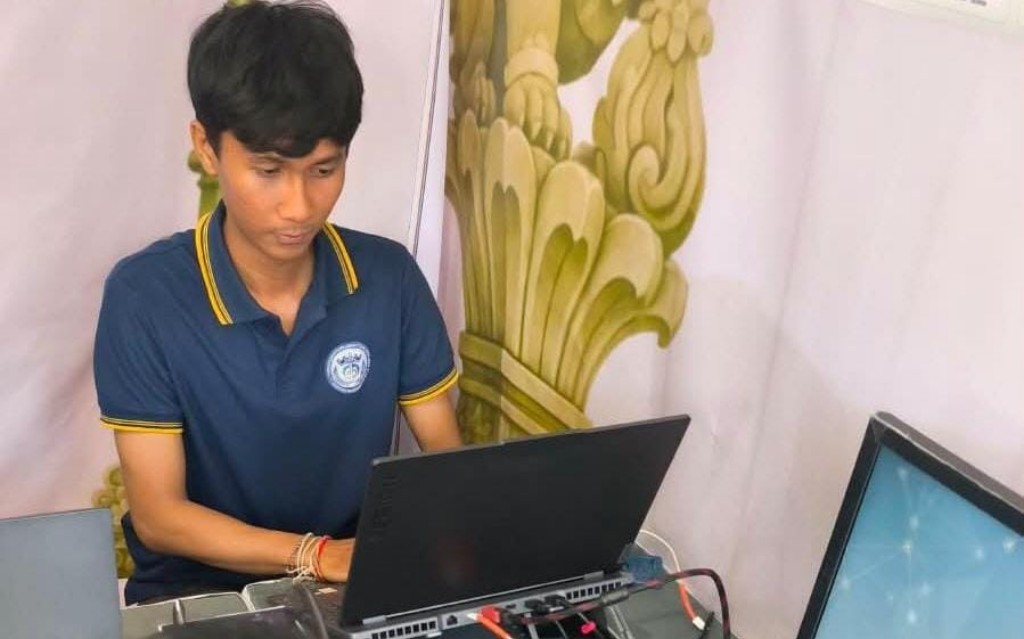 Undiksha Kenalkan Teknologi AI Pendeteksi Emosi Berbasis Gelombang Otak