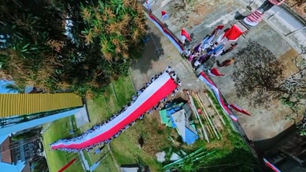 730 Siswa Gianyar Arak Bendera 100 Meter, Tanamkan Jiwa 45: Suara Sejarah, Merawat Negeri dengan Integritas dan Kejujuran