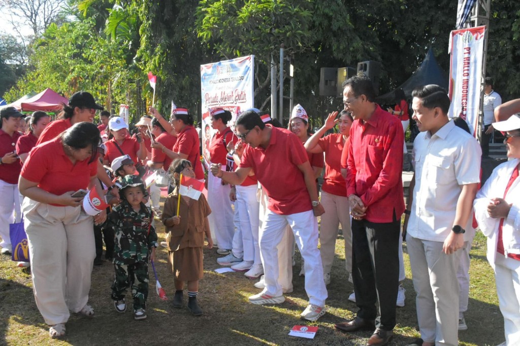 Sekda Eddy Mulya Lepas Parade Kirab Merah Putih IGTKI Kota Denpasar, Jadi Momentum Tanamkan Semangat Nasionalisme Sejak Usia Dini