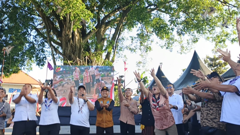 Buka Expo Bulan Bakti Hari Pramuka Ke-65 di Gianyar, Ka Kwarcab Ajak Penggalangan Dana Gempa NTT