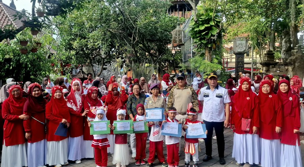 Bendera 100 Meter di Bangsal: Cinta Tanah Air Disuarakan Anak-Anak TK 
