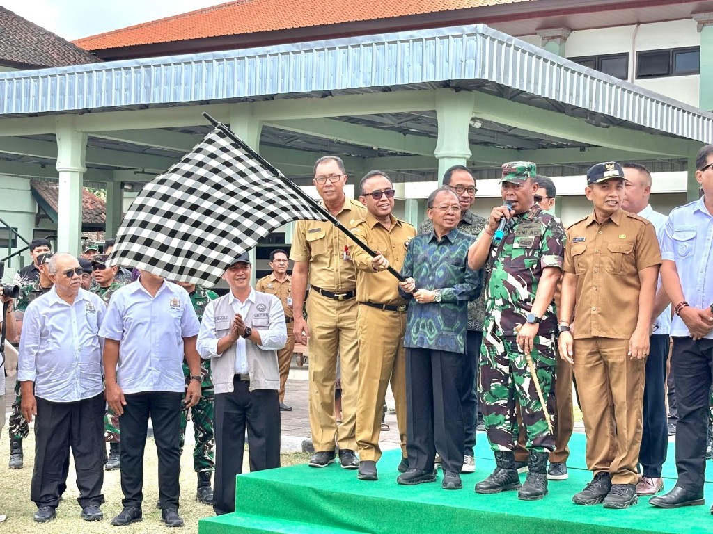 Pemkot Denpasar Salurkan Bantuan Rp700 Juta untuk Korban Gempa NTT