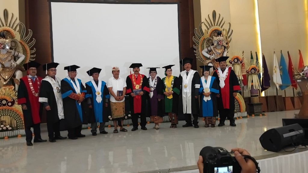 UHN IGB Sugriwa Kukuhkan Empat Guru Besar, Rektor Tekankan Kualitas Akademik dan Dampak ke Masyarakat