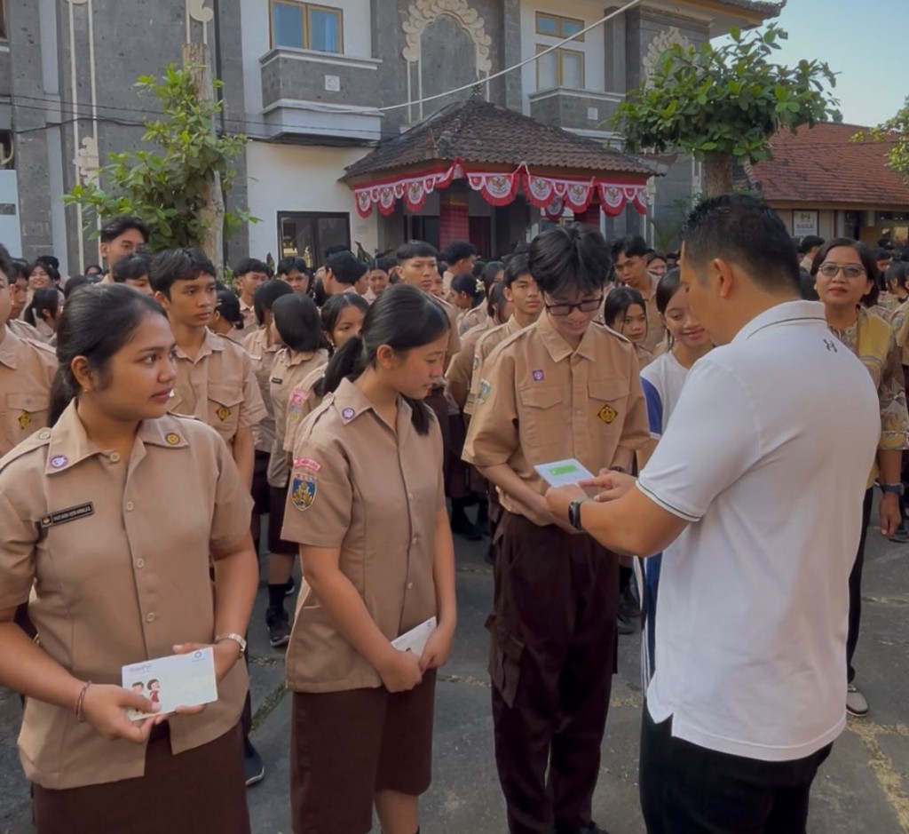 Sempat Terkendala Biaya, Lima Siswa SMAN 1 Negara Akhirnya Dapat Dukungan ke Kompetisi Esai Internasional di Malaysia