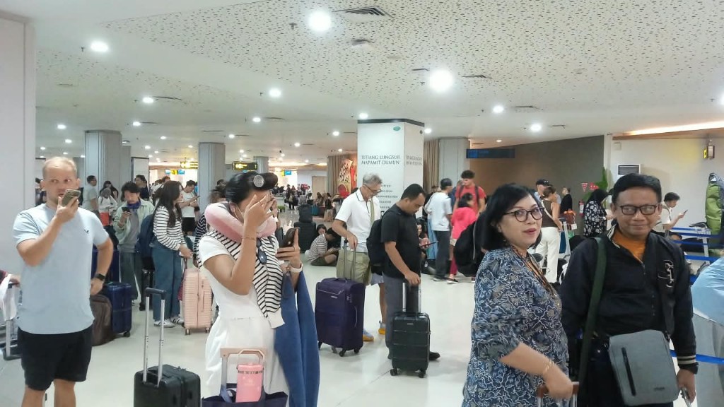 Erupsi Gunung Anak Krakatau, 42 Penerbangan Terdampak di Bandara Ngurah Rai