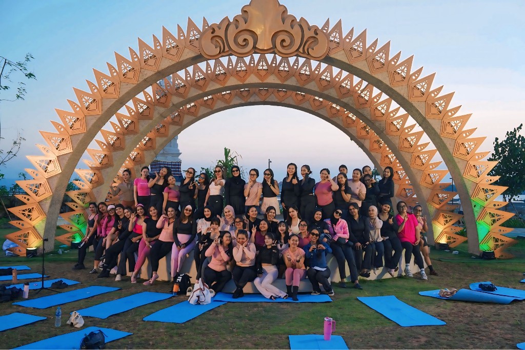 Belanja dan Berdaya; Sira Village Perkuat Visi KEK Kura Kura Bali Lewat Kolaborasi Komunitas Pilates for Charity
