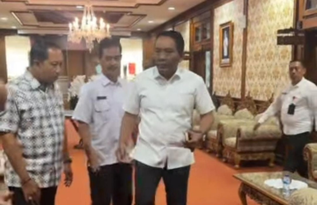Ketua DPRD Badung Pimpin Rapat Penyusunan Pengurus FPRB 2026–2030