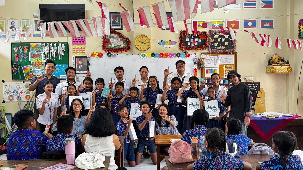BTID Tingkatkan Minat Baca dan Literasi Siswa, Inisiasi Mobil Perpustakaan Keliling di SD Negeri 2 Serangan