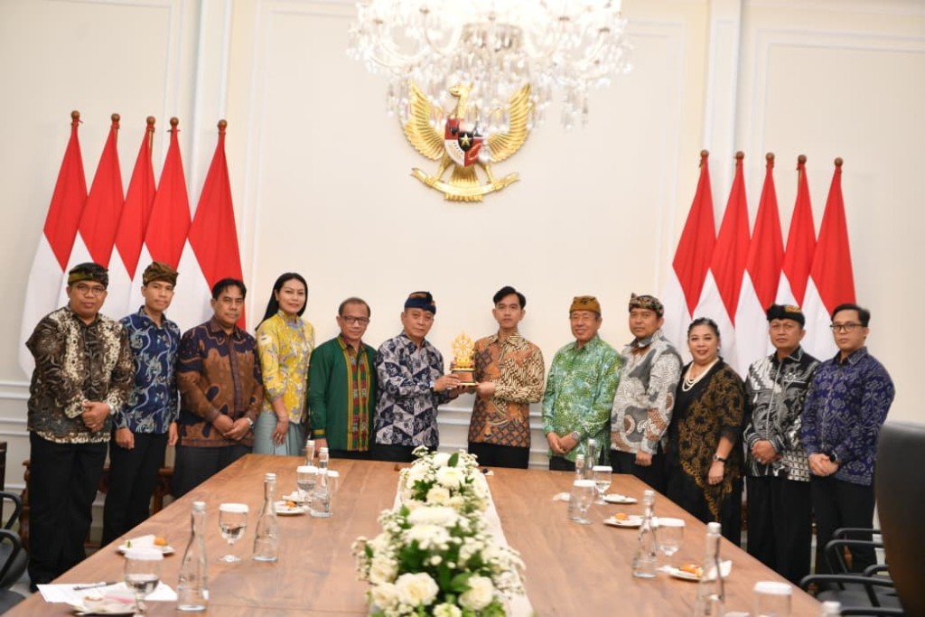 Prajaniti Hindu Indonesia Anugerahkan Dharmaraja Award 2026 kepada Wapres Gibran