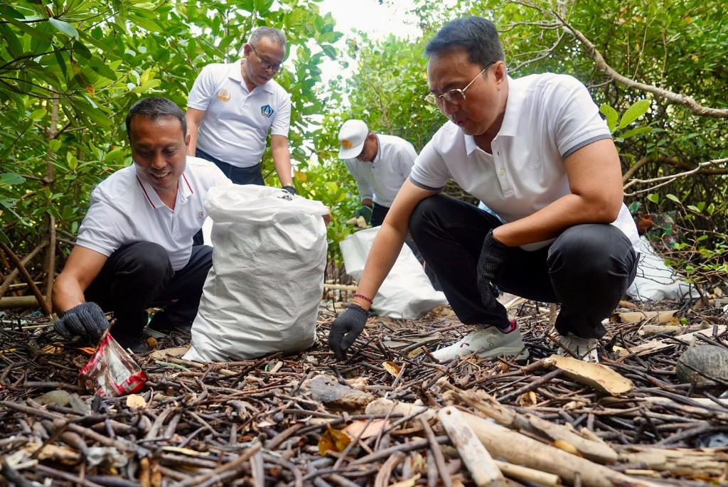 World Cleanup Day 2026, Pemkab Badung Ajak 300 Peserta Bersihkan Kawasan Mangrove Telaga Waja