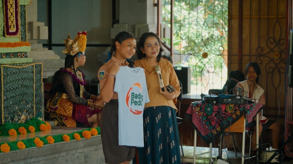 Sosialisasi Literasi Psikologis Media, Rasniathi Dorong Pelajar SMPN 2 Mengwi Cerdas dan Bijak Bermedsos