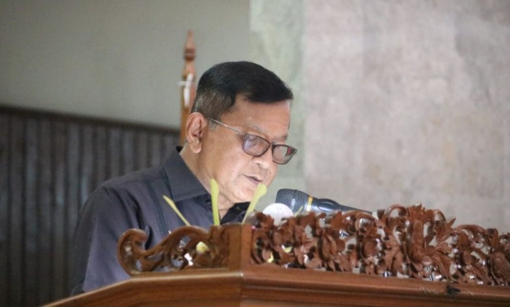 Bupati Buleleng Nyoman Sutjidra Sampaikan Pendapat Akhir Atas Ranperda Perubahan APBD 2026